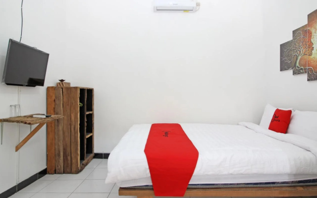 RedDoorz Syariah near Akmil Magelang