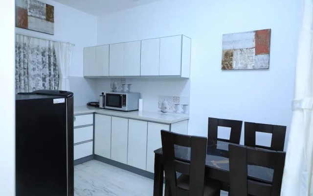 Anton White Villas Resort