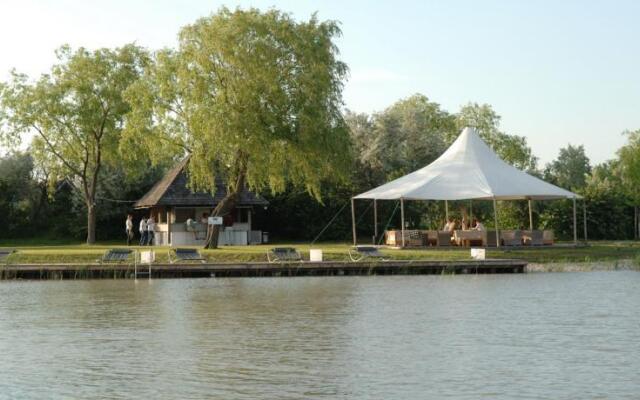Hoteldorf Seepark Weiden