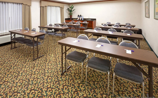 Holiday Inn Express Hotel & Suites Decatur by IHG