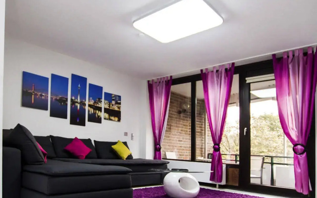 Lakeside Flat