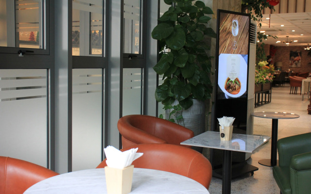 Lanura Apartments and Hotel