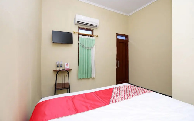 OYO 1791 Griya Boytown