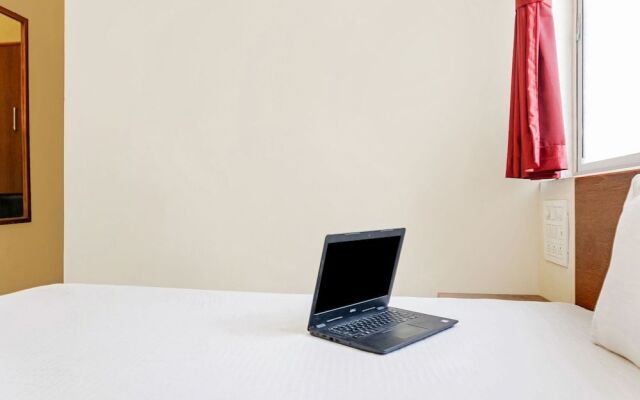 OYO Living 26804 Luxurious Studio Rooms