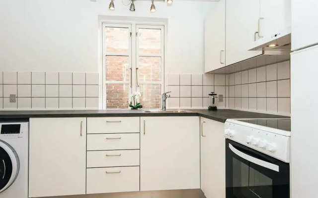 Apartment, 250m From Coast