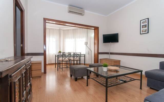 Bbarcelona Consell Flat