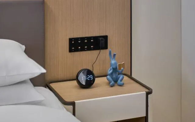 Jiulong Yipin Hotel (Zhijin Ancient City Pedestrian Street)