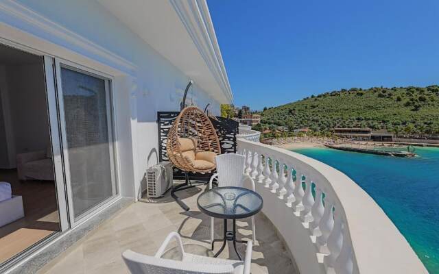 Villa Juna Beach