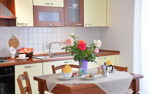 Room in Apartment - Two-room Apartment