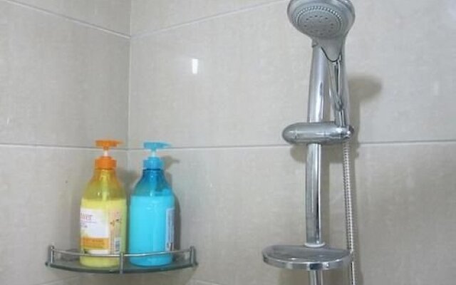 Wuhan 1 Plus 1 Hotel