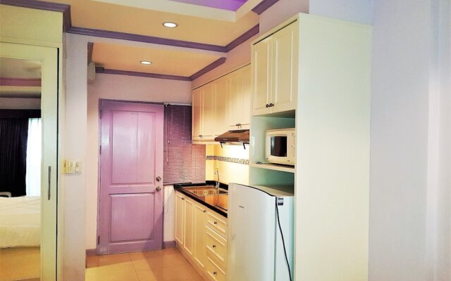 Baan Suan Lalana Modern Ground Floor Studio Apartment Pattaya