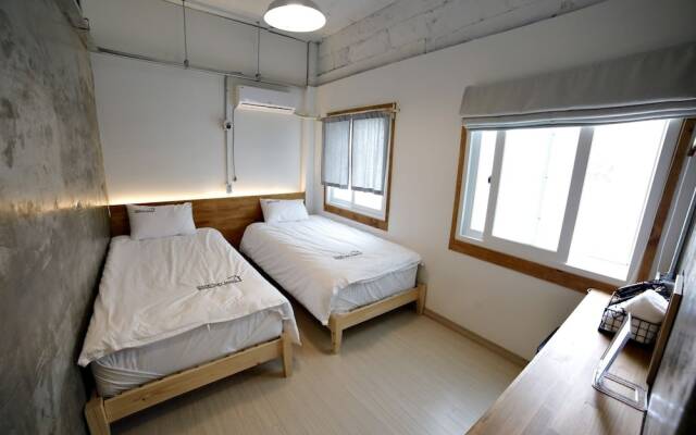 Good Day Mate Hostel