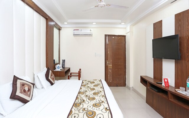 Oyo 13338 Hotel Atithi