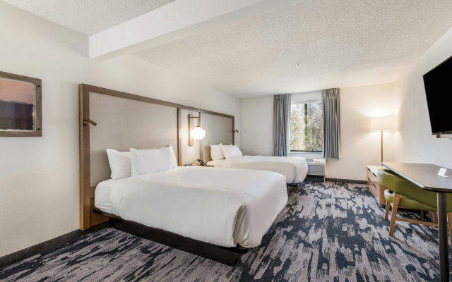 Fairfield Inn & Suites by Marriott Greensboro Coliseum Area