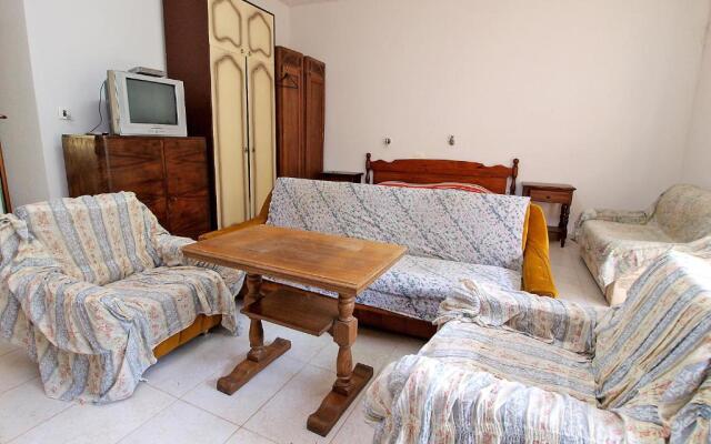 Apartment 820