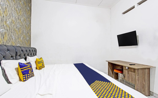 SPOT ON 91521 Mayong Guesthouse – Guest Rooms – Jepara