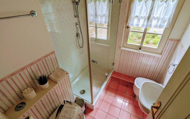 Hotel Lindequist und Wald Hostel Sellin