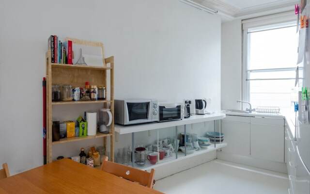 Cozy 2 Bedroom Flat In The Heart Of London Fits 6