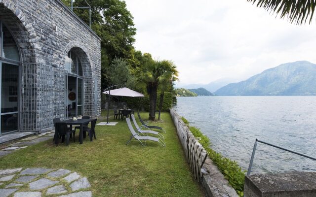 Altido Villa Caterina on the Lake - Parking