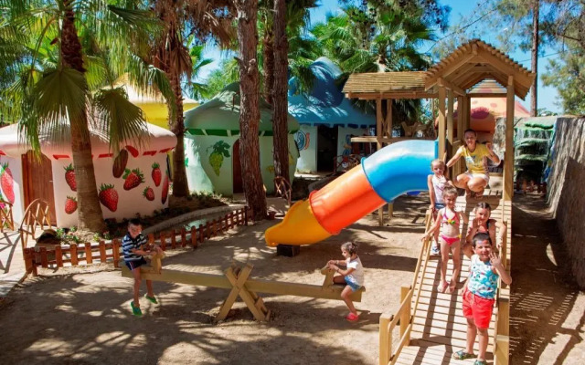 Miarosa İncekum Beach Hotel