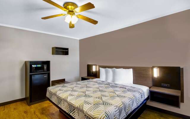 Motel 6 Front Royal, VA