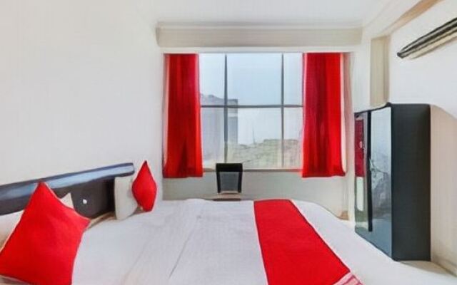 OYO Flagship 75768 Hotel Amaira