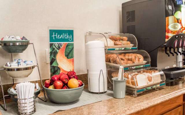 Quality Inn & Conference Center Franklin Downtown