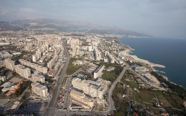 Trstenik Beach Apartments