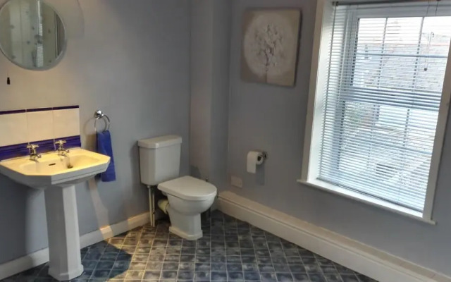 Charming 3-bed House Exmouth Town Centre, Devon