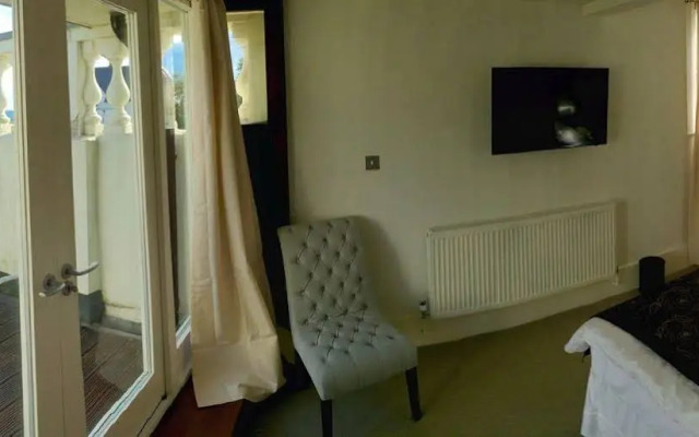The Walton Hotel