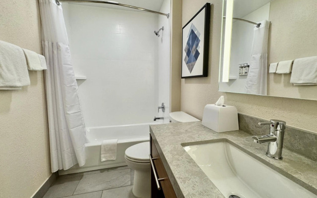 Candlewood Suites Jacksonville Southpoint by IHG