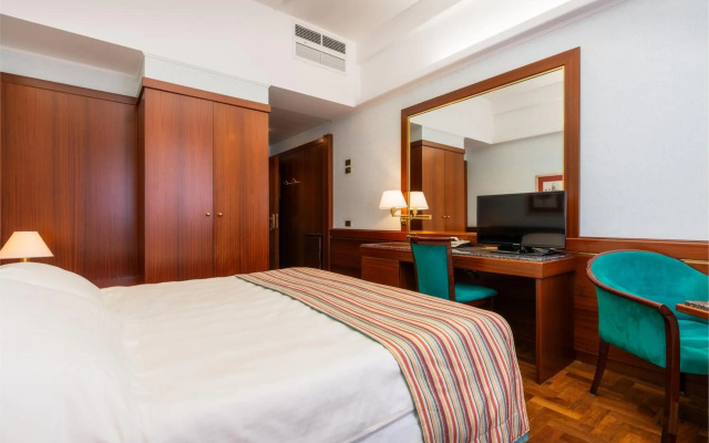 Crivi's Hotel