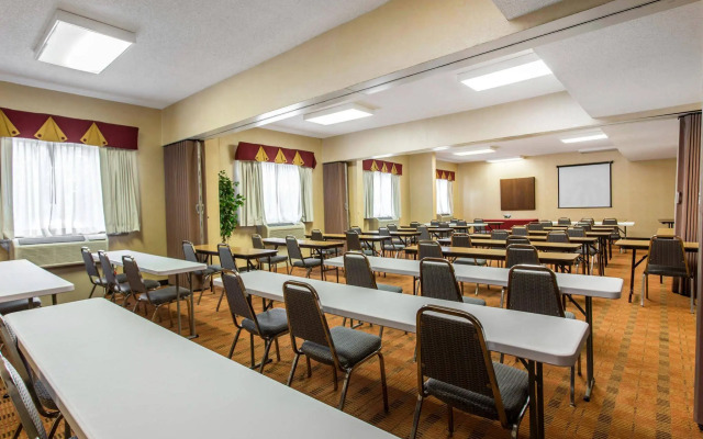 Lake Norman Inn and Suites