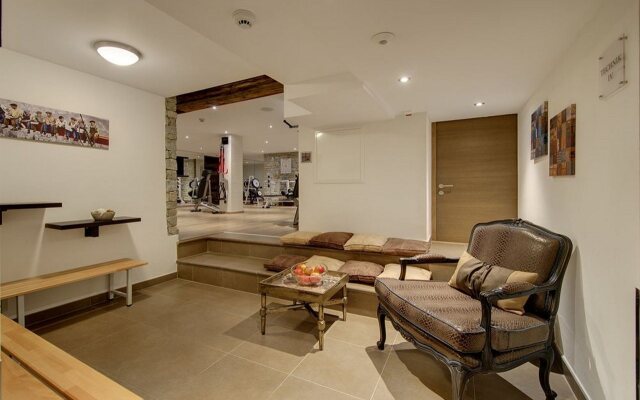 SCHLOSS Zermatt - CBD & Adaptogenic Spa and Sport Hotel