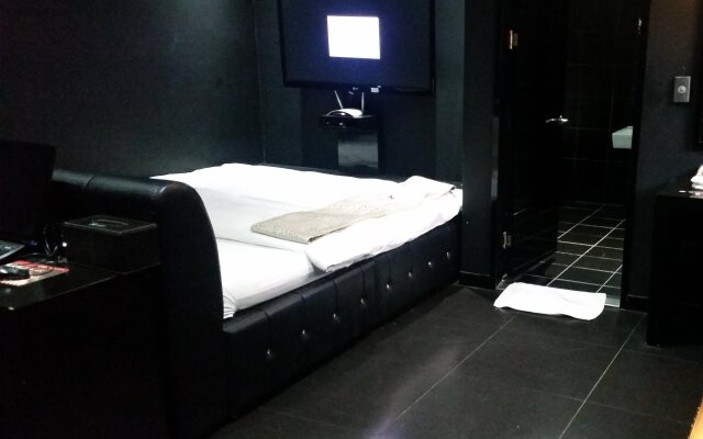 Hotel K