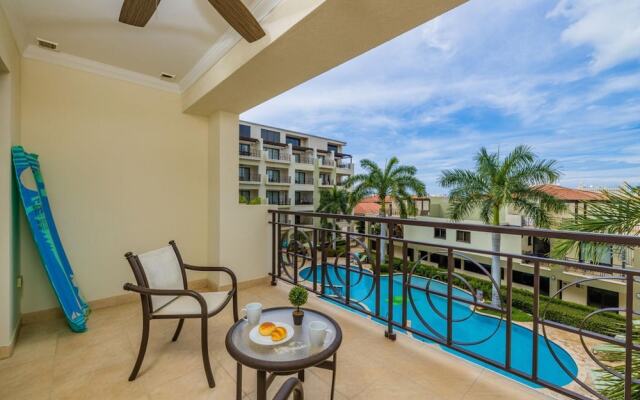 Amazing 2BR 2BA Condo Great Location w Pool GYM