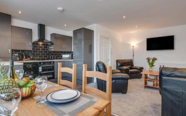 Jackson Court Apartment 2