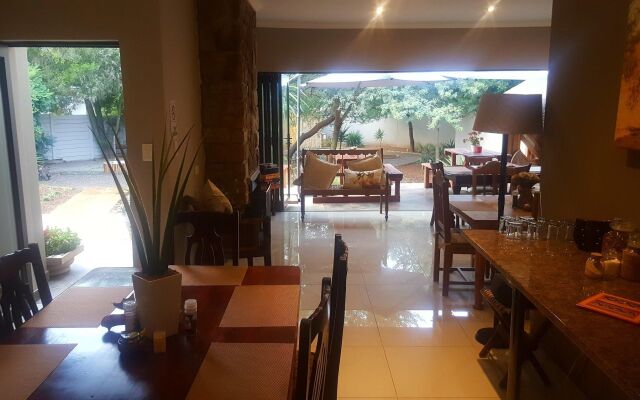 Aerotropolis Guest Lodge