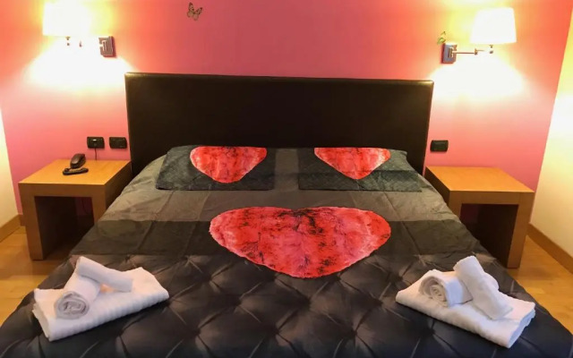 Отель Sky Blue Palace Rome