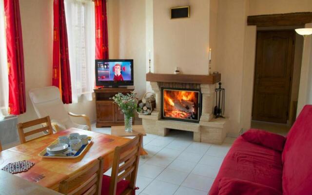 Gîte Bucey-en-Othe, 3 pièces, 4 personnes - FR-1-543-8