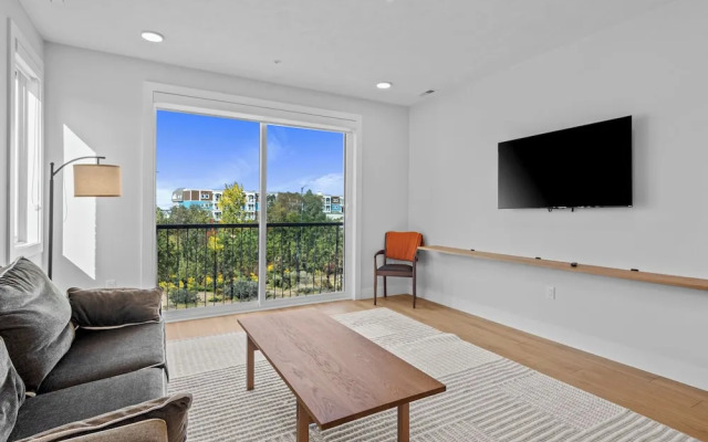 The Loop Downtown By Kasa