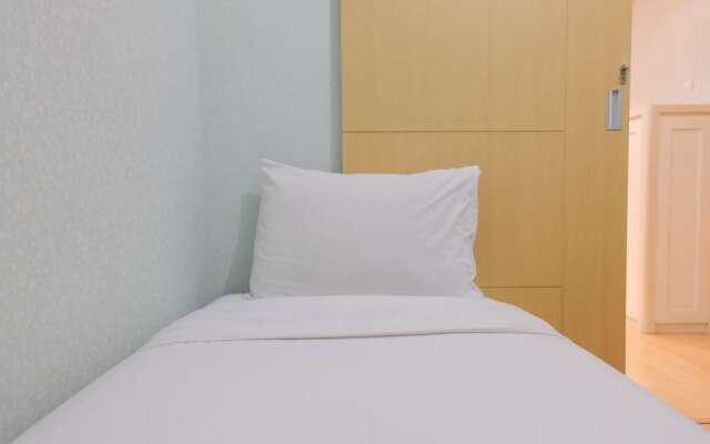 Edgy 2Br Apartment At Gateway Ahmad Yani Cicadas