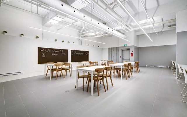 Elegant Studios and Apartments Montreal