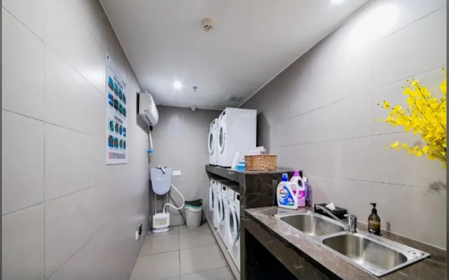 Home Inn Selected Changsha Xiangya Fuyi Furong Square Metro Station