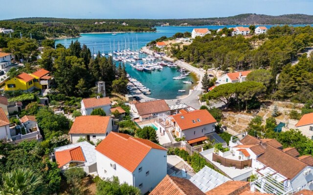 Mila - Private Pool & Seaview - H