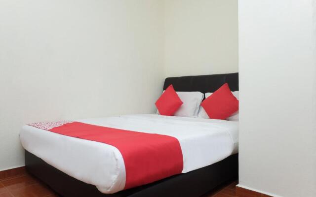 Oyo 89928 Acf Guest House