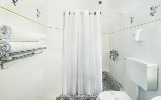 Pashos Hotel