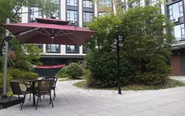 Magnotel Hotel (Shanghai Beiqinggong Road)