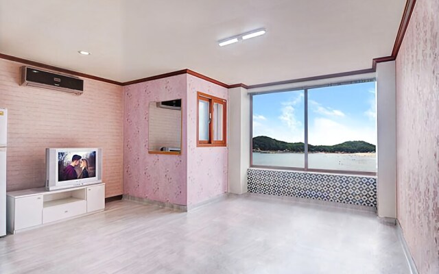 Eurwangni Hanastory Pension