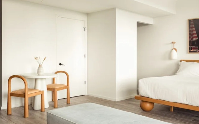 Flow Fort Lauderdale Hotel